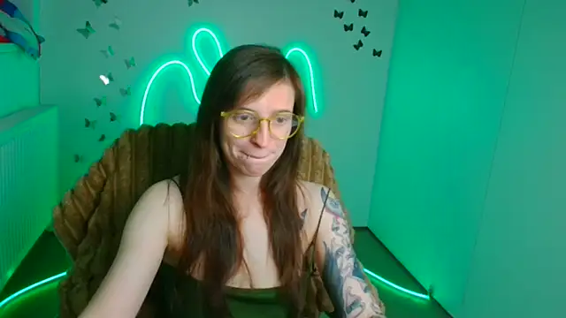 Snapshot of Luna_Tantra chatting on June 2026 08:06:02 AM Luna Tantra online show from June 2026 08:06:02 AM