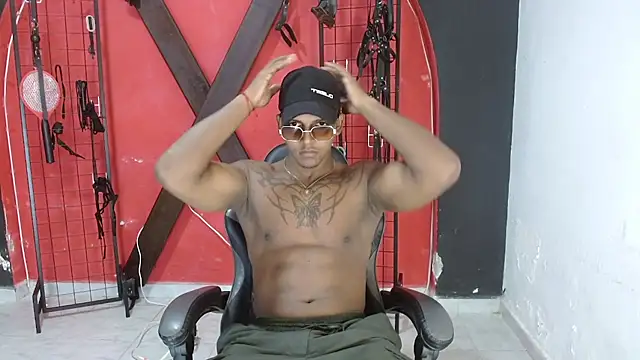 zoriel bigcock online show from April 2026 06:27:02 PM