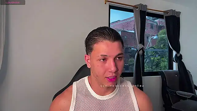 Snapshot of Maxx_valiant chatting on July 2026 12:20:02 PM Maxx valiant online show from July 2026 12:20:02 PM