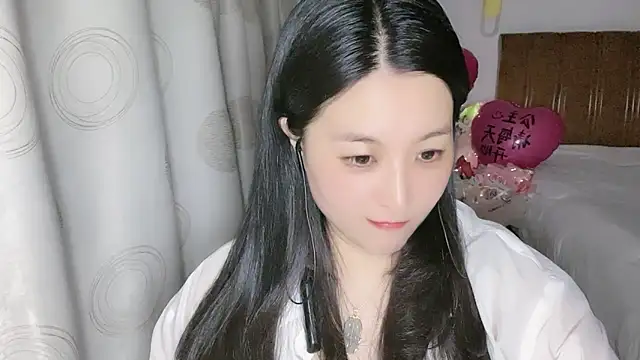 Snapshot of D-Misslu chatting on June 2026 12:51:02 PM D-Misslu online show from June 2026 12:51:02 PM