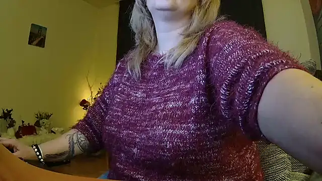 Divineblond online show from January 2025 09:47:02 PM