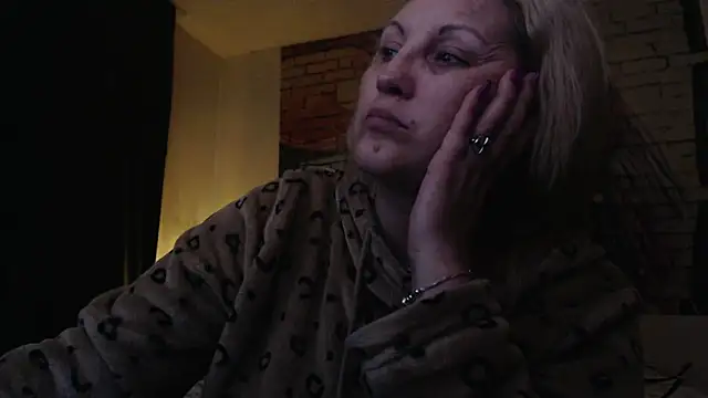 Divineblond online show from March 2025 02:27:01 AM