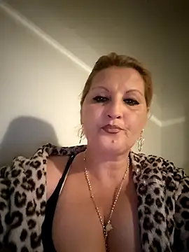 Divineblond online show from October 2025 09:35:02 PM