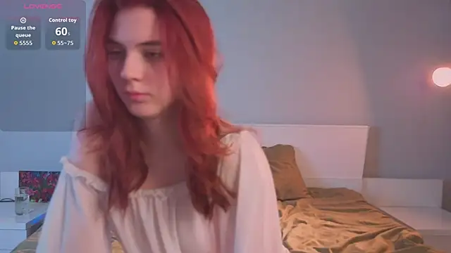 Snapshot of MariAllen chatting on May 2026 07:02:02 AM MariAllen online show from May 2026 07:02:02 AM