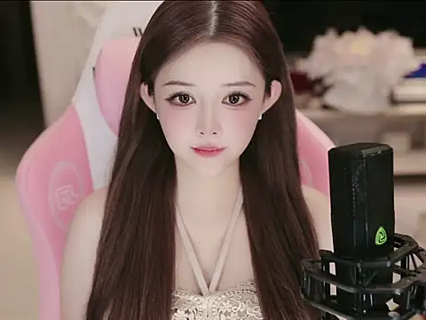 Snapshot of azi666523 chatting on May 2026 12:32:02 PM azi666523 online show from May 2026 12:32:02 PM