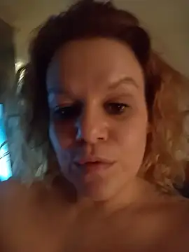 Maryquenn online show from May 2026 09:42:01 PM