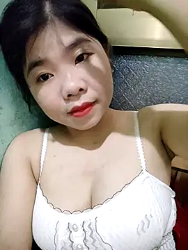 Snapshot of Ayti01 chatting on May 2026 05:37:02 AM Ayti01 online show from May 2026 05:37:02 AM