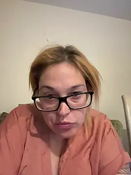 SecretRavenXO online show from May 2026 11:34:04 PM