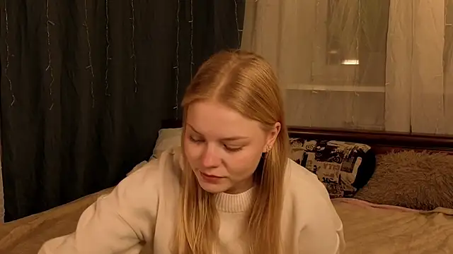Snapshot of LavonaMadlem chatting on May 2026 09:01:02 PM LavonaMadlem online show from May 2026 09:01:02 PM