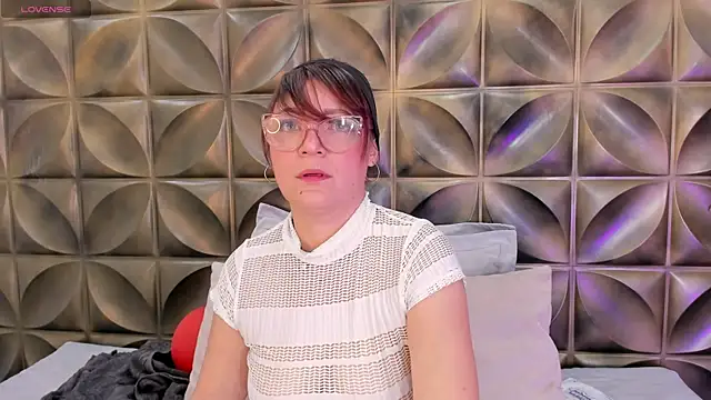 Gaia rougee online show from May 2026 01:15:02 PM