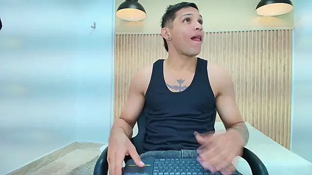 Snapshot of Brandon_Mercuri chatting on May 2026 12:43:02 PM Brandon Mercuri online show from May 2026 12:43:02 PM