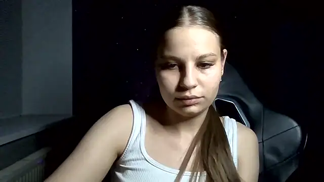  Linsyy ee  online show from May 2026 09:42:02 PM