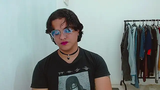 Snapshot of Diane_exotic chatting on May 2026 11:02:01 PM Diane exotic online show from May 2026 11:02:01 PM