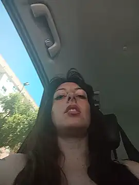 Snapshot of Valeriadolce chatting on May 2026 12:01:01 PM Valeriadolce online show from May 2026 12:01:01 PM