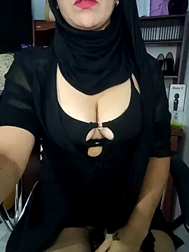 nadia  abaud online show from January 2025 12:36:01 AM