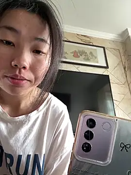 Snapshot of XIAOnaimao-001 chatting on May 2026 05:27:02 AM XIAOnaimao-001 online show from May 2026 05:27:02 AM