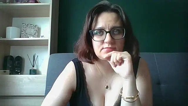 sensual paris online show from August 2026 09:04:01 AM