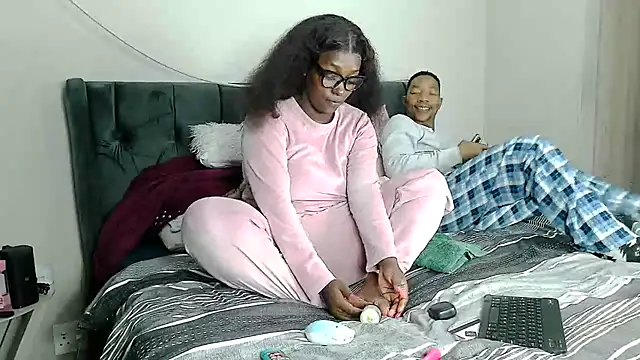 Snapshot of Matic_and_LaToyah chatting on July 2026 06:14:01 PM Matic and LaToyah online show from July 2026 06:14:01 PM