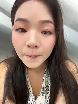 xiaochengzi505 online show from June 2026 12:49:01 AM