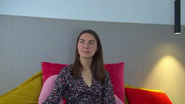 Snapshot of AlisaAlarie chatting on May 2026 06:33:01 AM AlisaAlarie online show from May 2026 06:33:01 AM