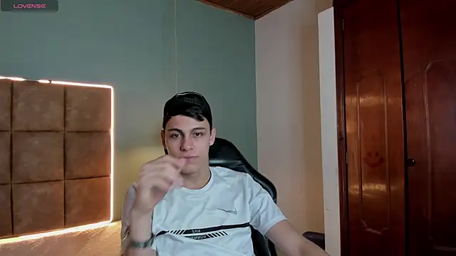 Ethanx18  online show from June 2026 09:04:01 PM