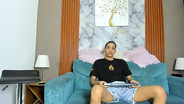 Snapshot of LOVE_GUYS1 chatting on May 2026 01:26:02 PM LOVE GUYS1 online show from May 2026 01:26:02 PM