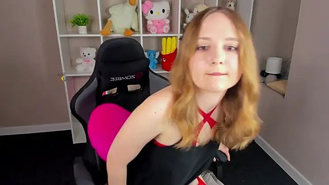 Emmaa Kimm online show from May 2026 11:45:02 PM