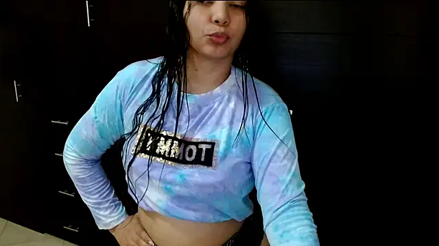 Snapshot of KarlaLoving chatting on July 2026 03:43:01 PM KarlaLoving online show from July 2026 03:43:01 PM