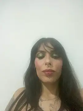 Snapshot of Malevola0 chatting on May 2026 02:39:01 AM Malevola0 online show from May 2026 02:39:01 AM