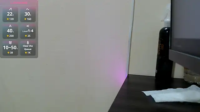 LUCYXS1 online show from June 2026 12:18:02 PM