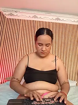 Snapshot of NATY_BUSTOS chatting on May 2026 05:51:01 PM NATY BUSTOS online show from May 2026 05:51:01 PM