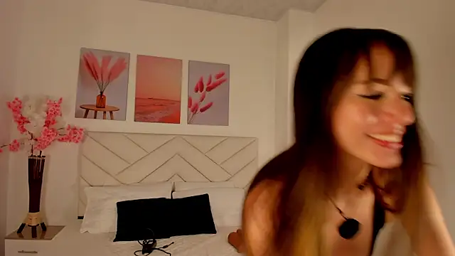 trixxie 18 online show from July 2026 11:23:02 PM
