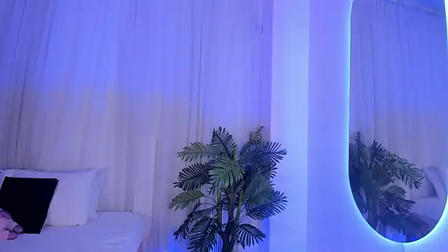 trixxie 18 online show from July 2026 12:04:01 AM