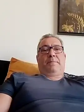 Snapshot of Soloyan chatting on January 2025 01:21:01 PM Soloyan online show from January 2025 01:21:01 PM