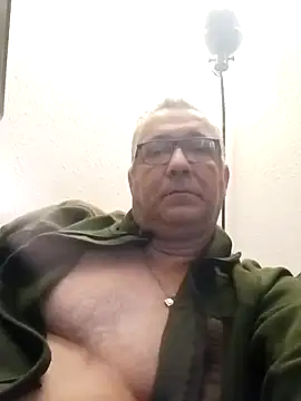 Snapshot of Soloyan chatting on February 2025 06:25:02 AM Soloyan online show from February 2025 06:25:02 AM
