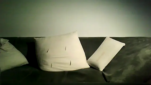 Soloyan online show from November 2025 10:30:01 PM