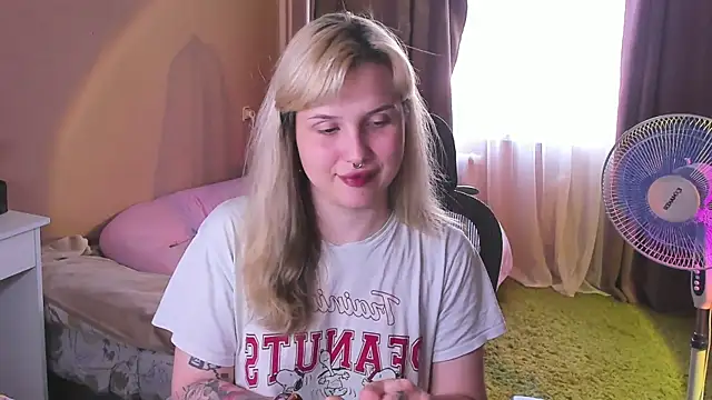 hellfirekiss online show from June 2026 09:35:02 AM