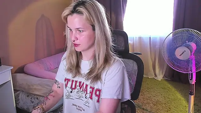 hellfirekiss online show from June 2026 10:53:02 AM