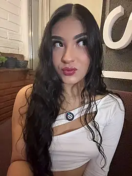 Snapshot of SabrinaX_X chatting on May 2026 11:35:02 PM SabrinaX X online show from May 2026 11:35:02 PM