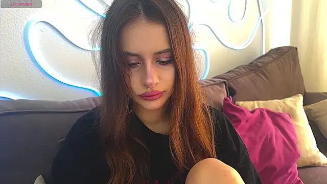 Snapshot of evvaavve chatting on July 2026 09:18:01 AM evvaavve online show from July 2026 09:18:01 AM
