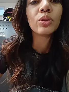 VeroJenkins  online show from July 2026 12:47:01 PM