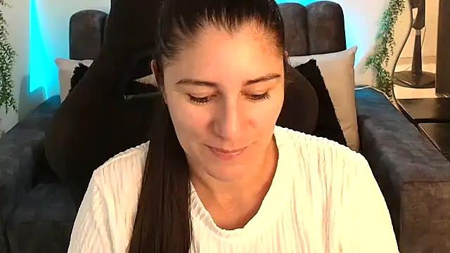 LUCYMILF SEXY online show from May 2026 05:09:01 PM