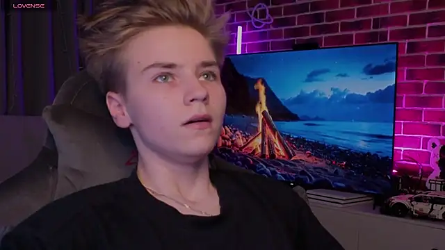 Jean Willson online show from July 2026 04:22:02 PM