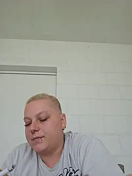 Snapshot of Lady_Peggi chatting on June 2026 06:25:01 AM Lady Peggi online show from June 2026 06:25:01 AM