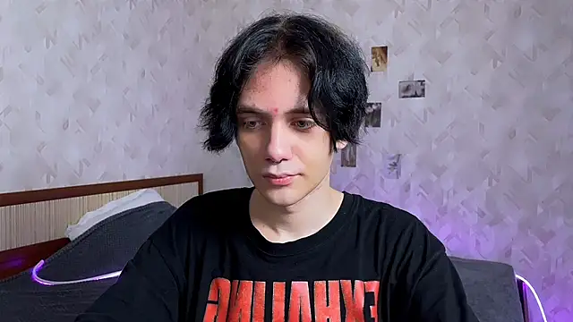 Snapshot of Zombde chatting on June 2026 05:55:02 PM Zombde online show from June 2026 05:55:02 PM