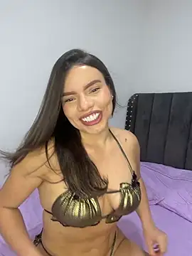 Snapshot of CandiceSpencer chatting on May 2026 11:44:02 PM CandiceSpencer online show from May 2026 11:44:02 PM