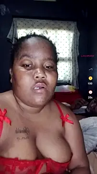 Snapshot of ChubbyMidgetxxx19 chatting on July 2026 01:48:01 PM ChubbyMidgetxxx19 online show from July 2026 01:48:01 PM