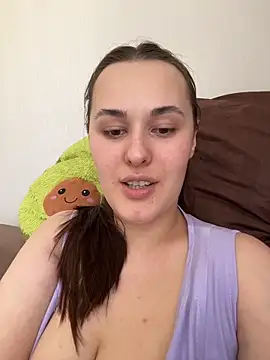 Queen Monica  online show from May 2026 06:40:01 AM