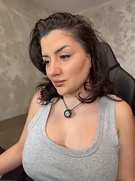 SophiePale online show from February 2026 12:47:02 PM