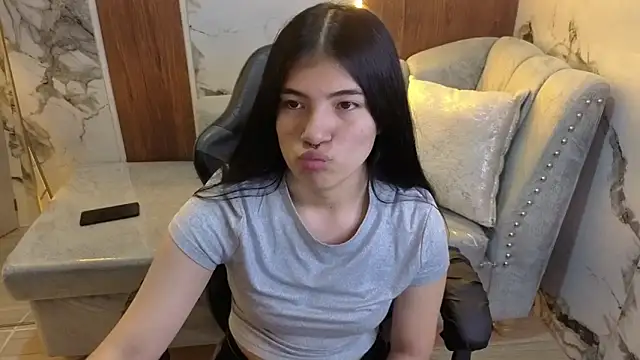 Snapshot of alesia_v_v chatting on July 2026 02:55:01 AM alesia v v online show from July 2026 02:55:01 AM
